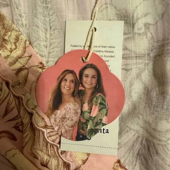 Aguabendita Plus Size Floral Romper 2x - Picture 4 of 5